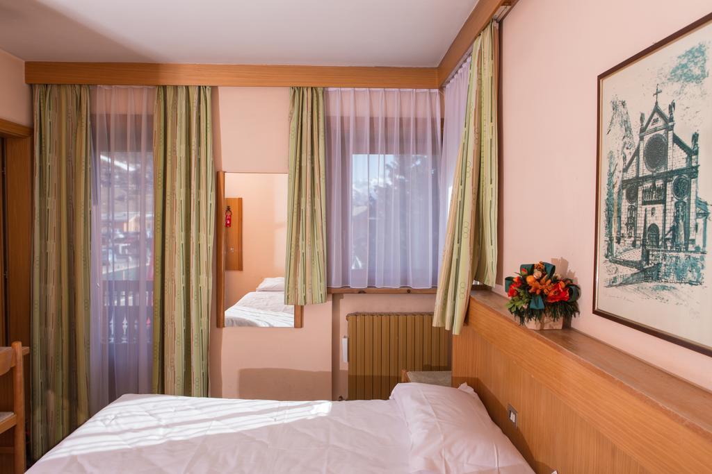 Hotel La Baita Livigno Bilik gambar