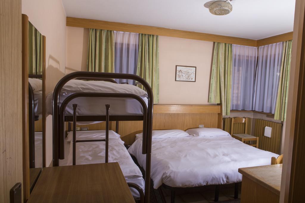 Hotel La Baita Livigno Bilik gambar